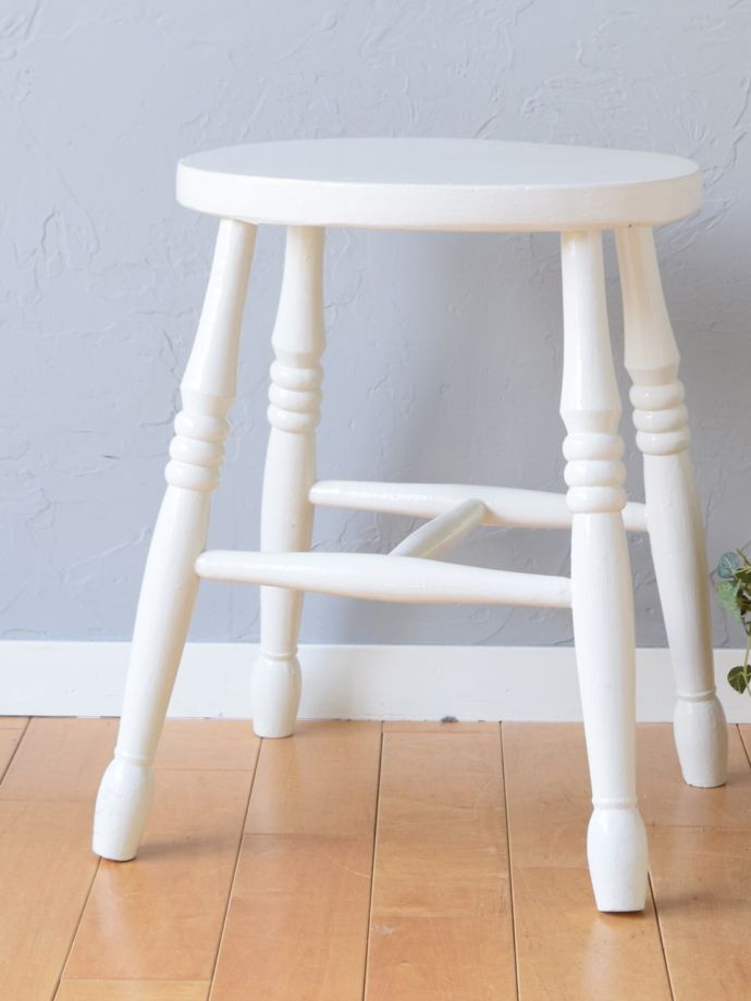 おしゃれなアンティークスツール