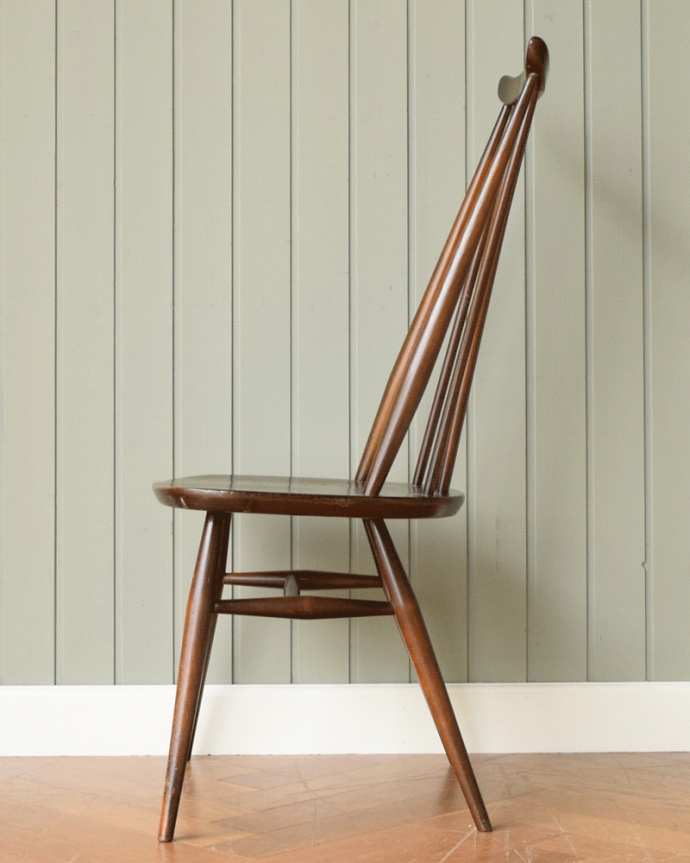 アーコールチェアの側面