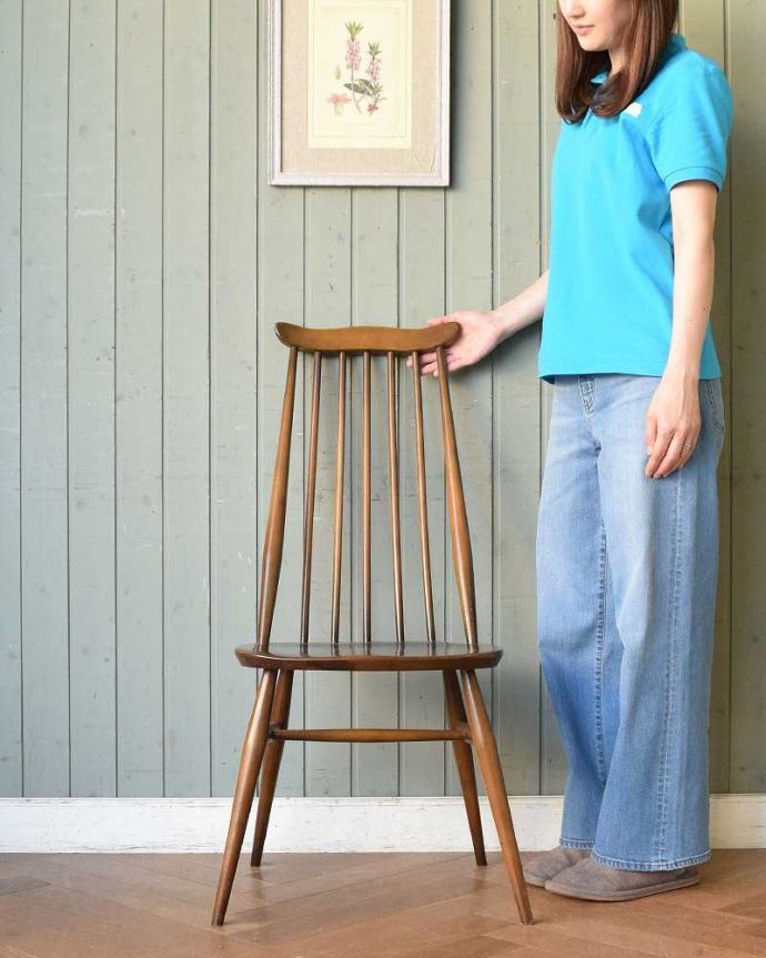 アーコールのゴールドスミスチェア