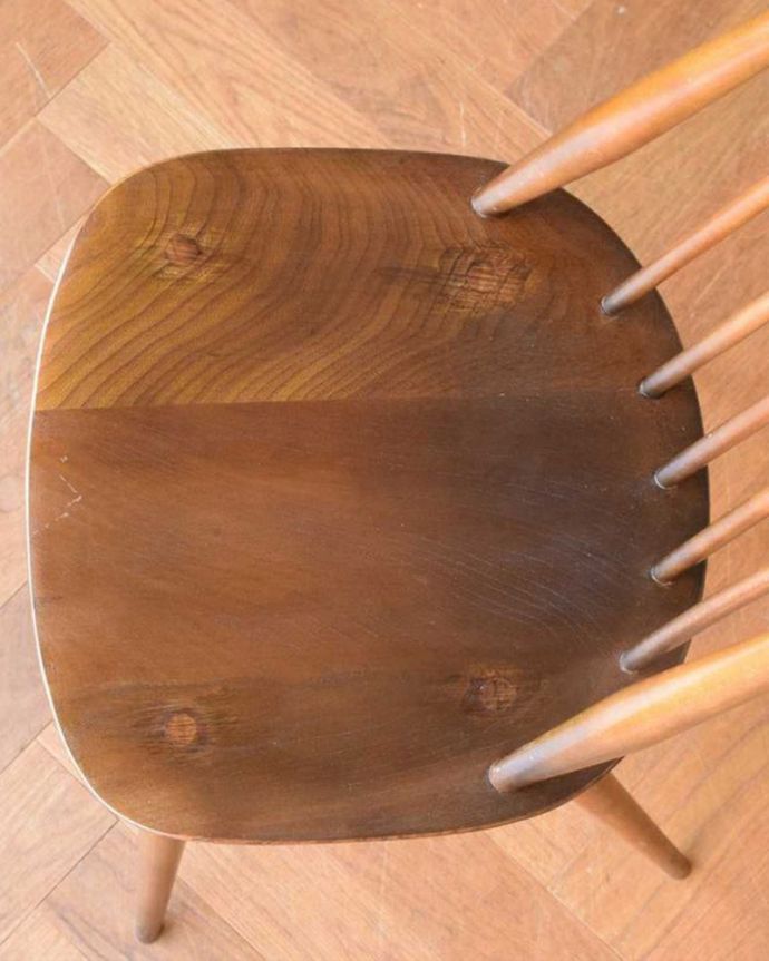 アーコールチェアの座面