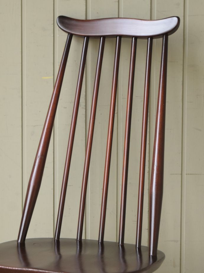 ゴールドスミスチェアの背もたれ