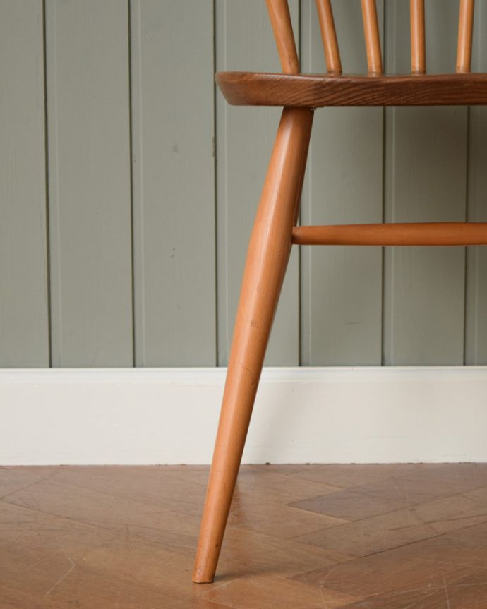 アーコールチェアの脚