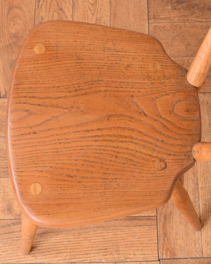 アーコールチェアの座面