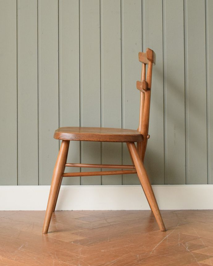 アーコールチェアの側面