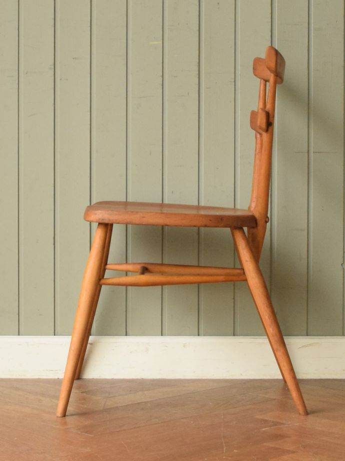 アーコールチェアの側面