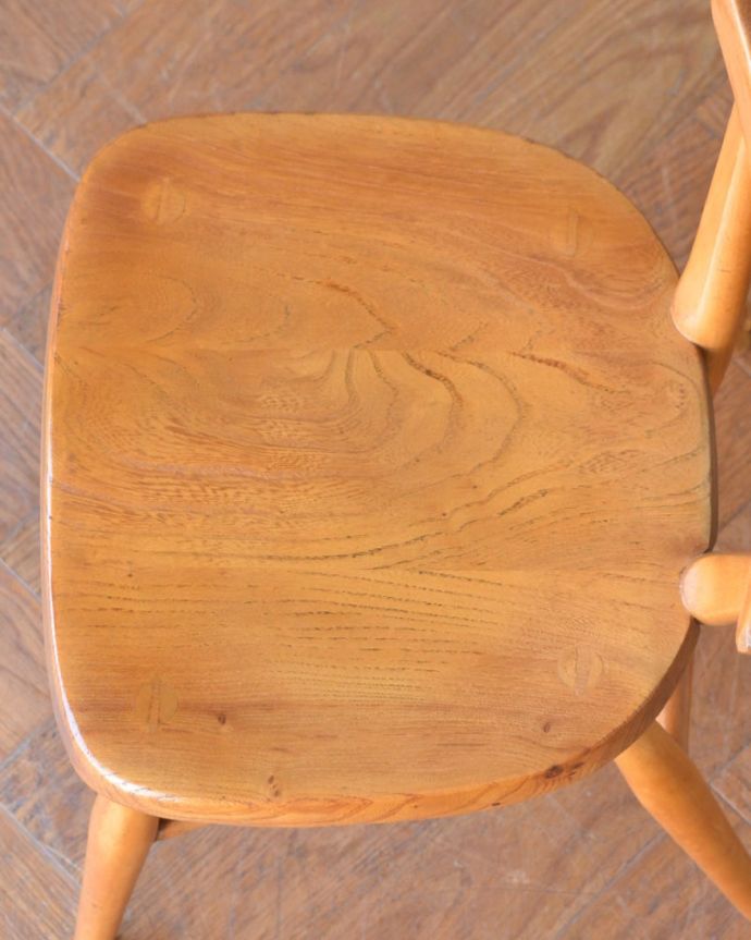 アーコールチェアの座面