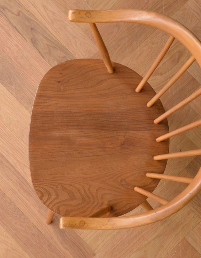 アーコールチェアの座面