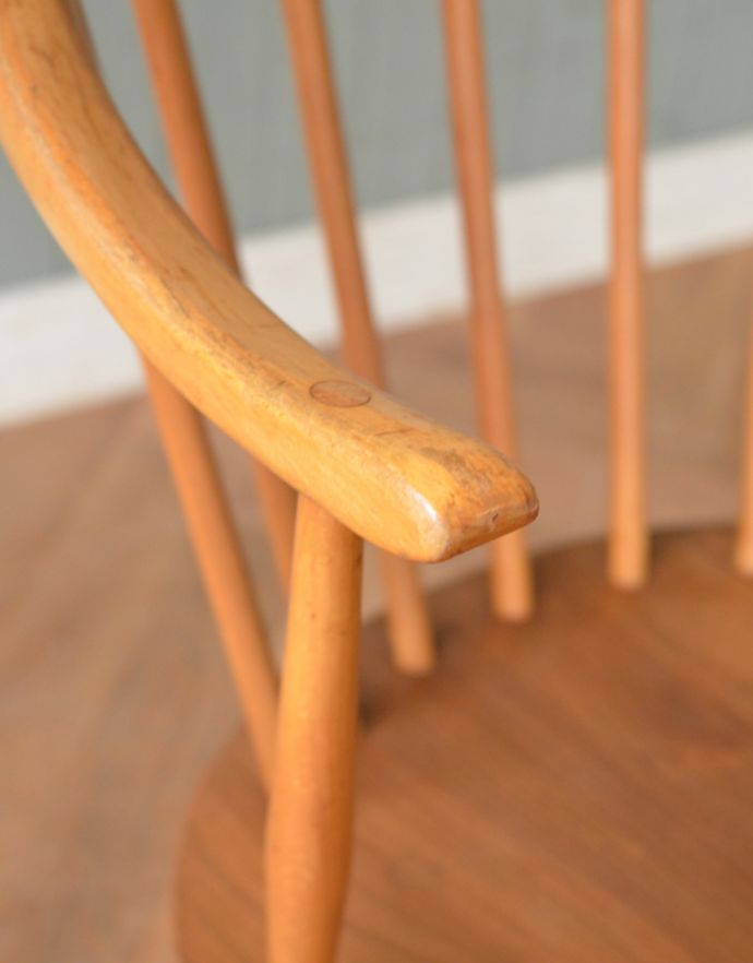 スモーカーズチェアのアーム