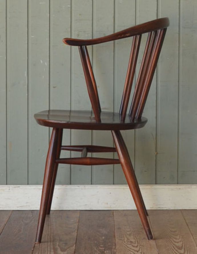 アーコールチェアの側面