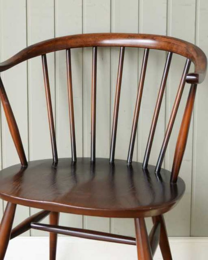 スモーカーズチェアの背もたれ