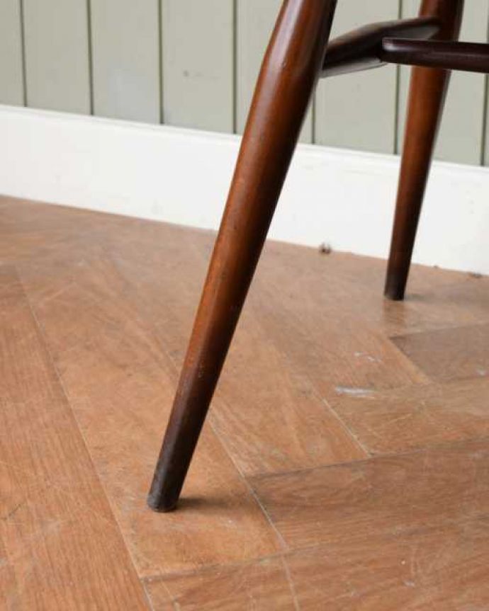 アーコールチェアの脚