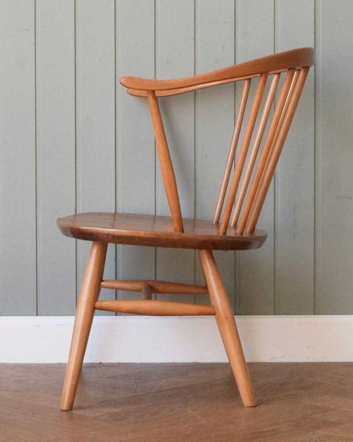 アーコールチェアの側面