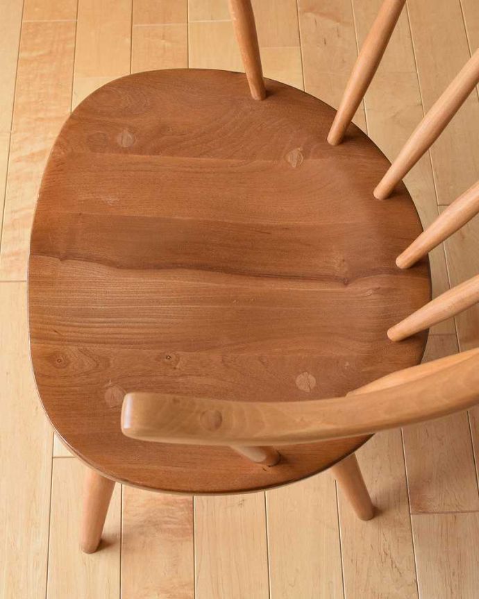 人気の北欧ヴィンテージ家具、アーコール スモーカーズチェア（Low