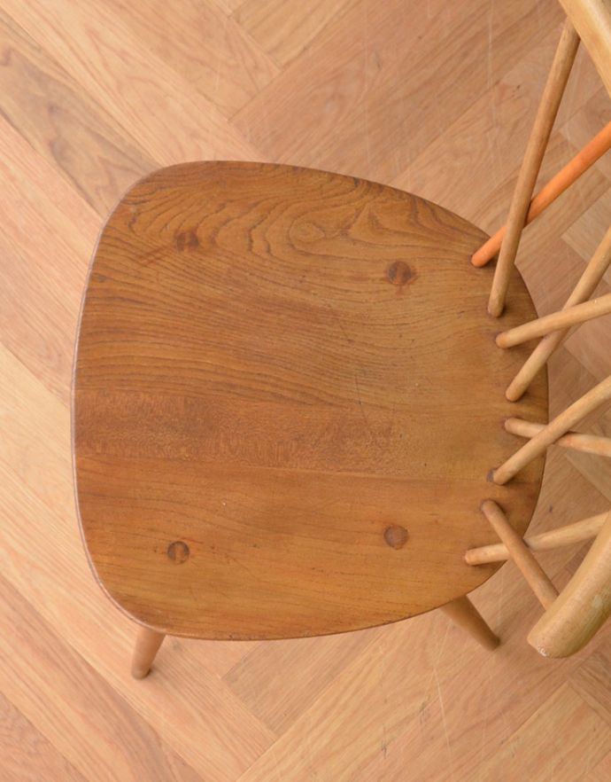 アーコールチェアの座面