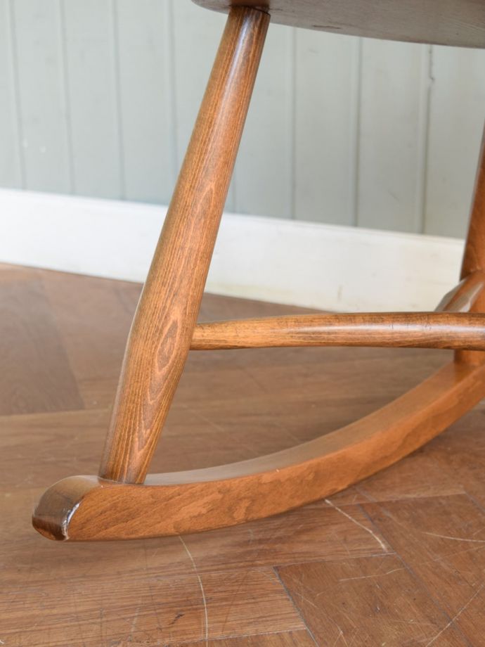 アーコールチェアの脚