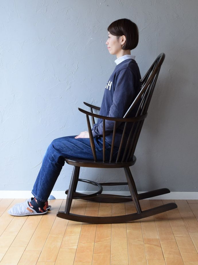 アーコールチェアの側面