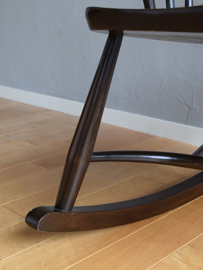 アーコールチェアの脚