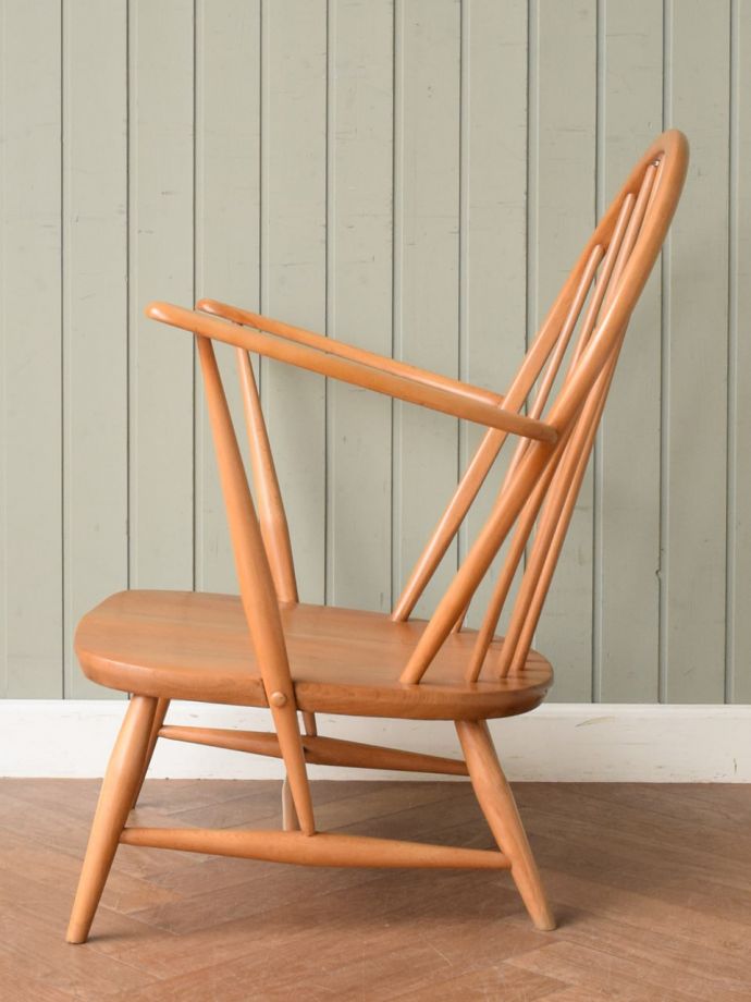 アーコールチェアの側面