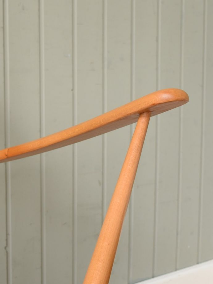 アンティークの椅子のアーム