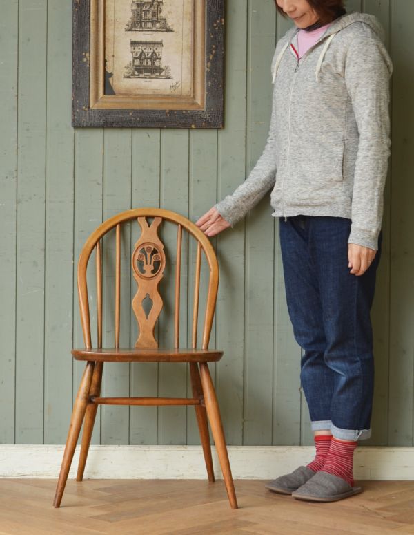 アーコールのシスルバックチェア