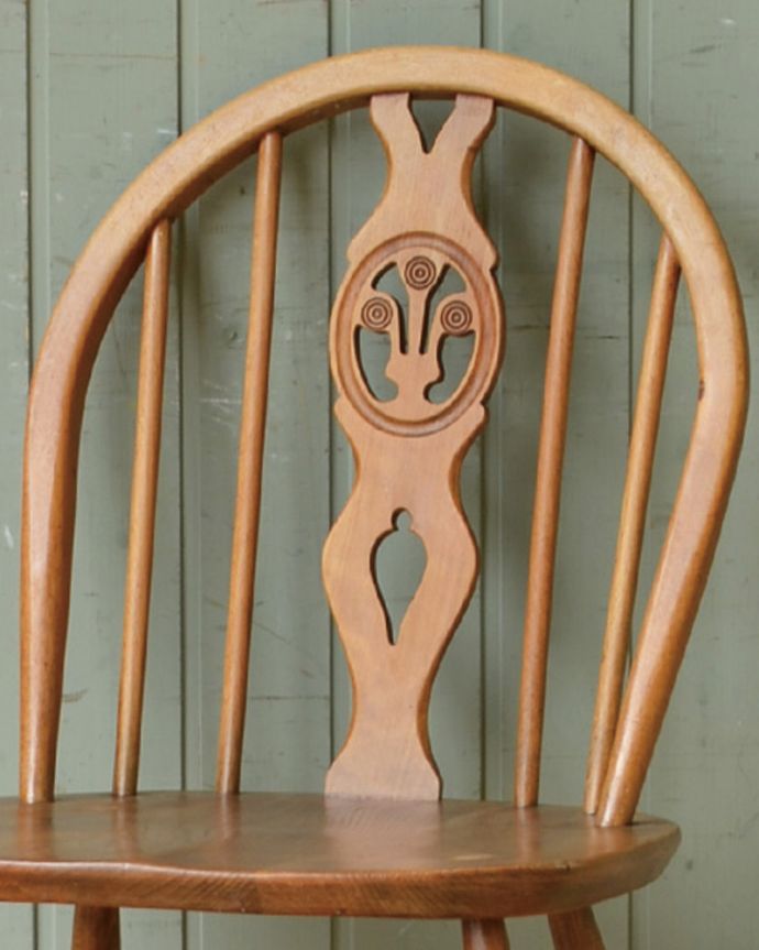 シスルバックチェアの背もたれ