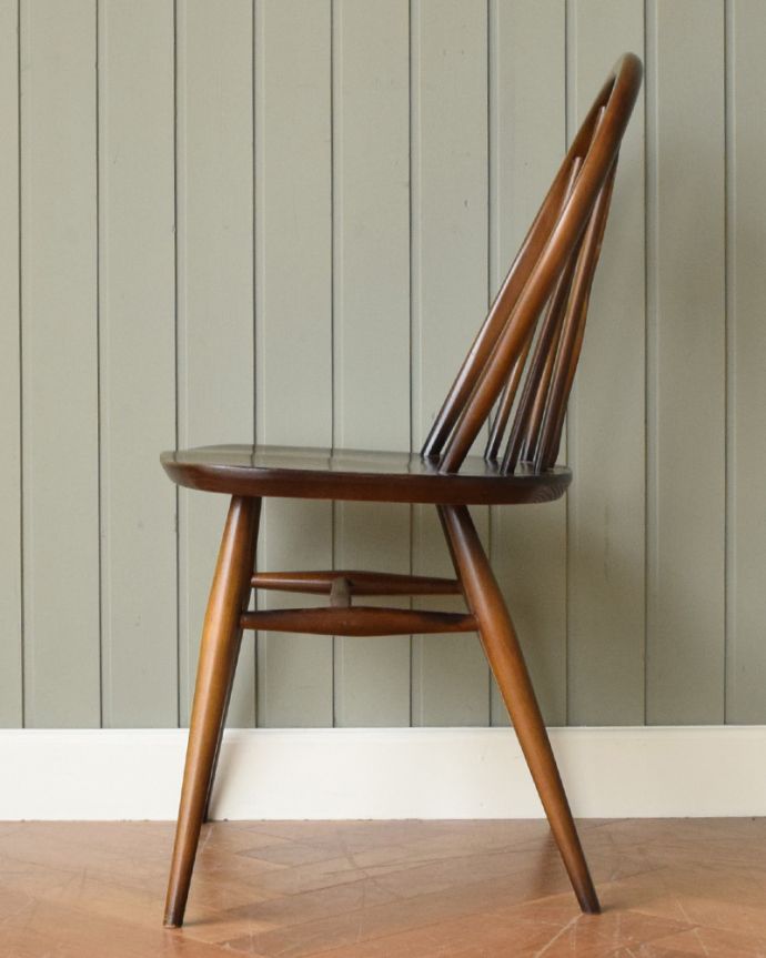 アーコールチェアの側面