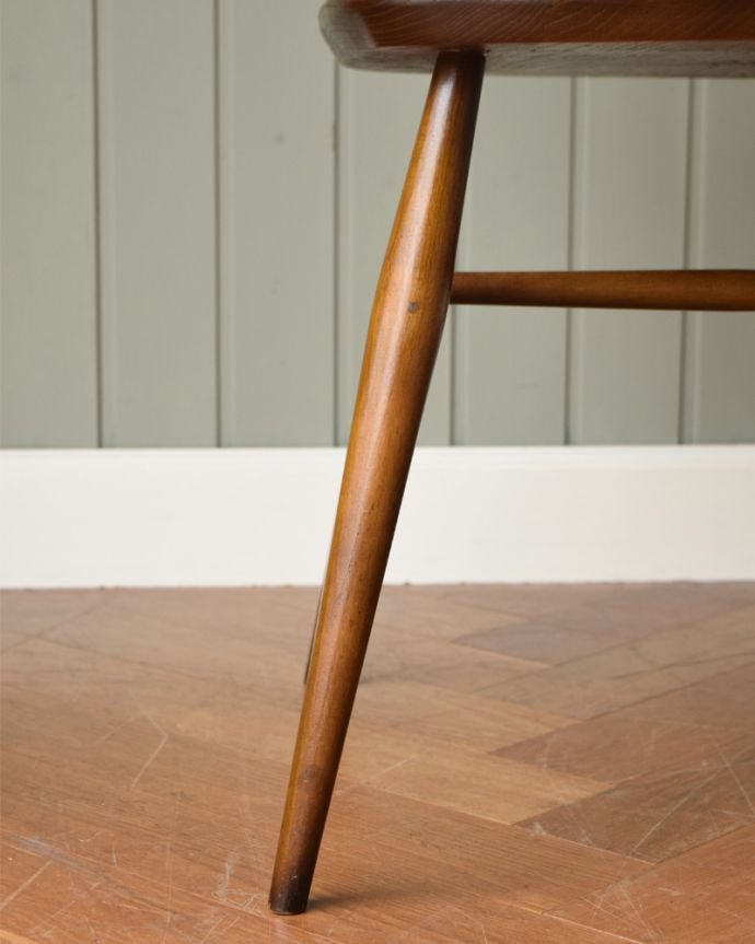 アーコールチェアの脚