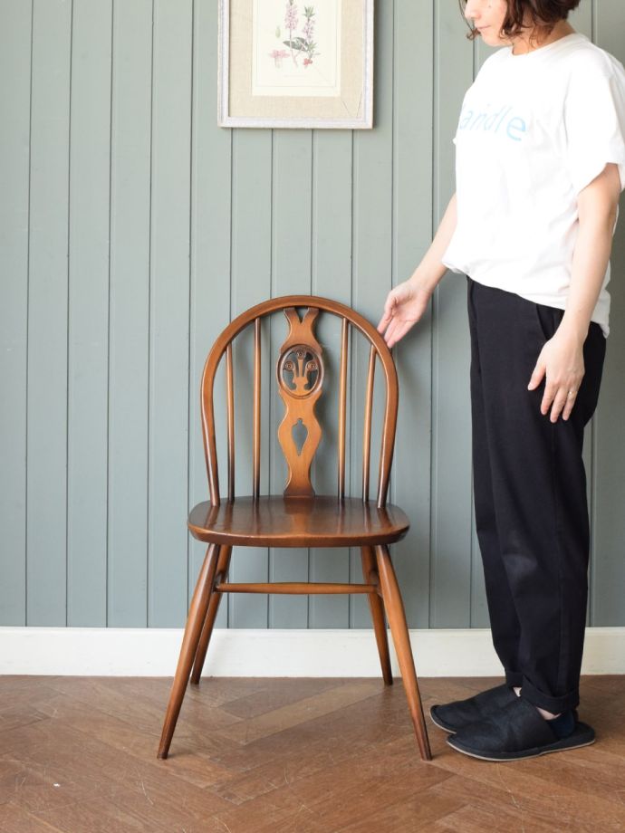 アーコールのシスルバックチェア