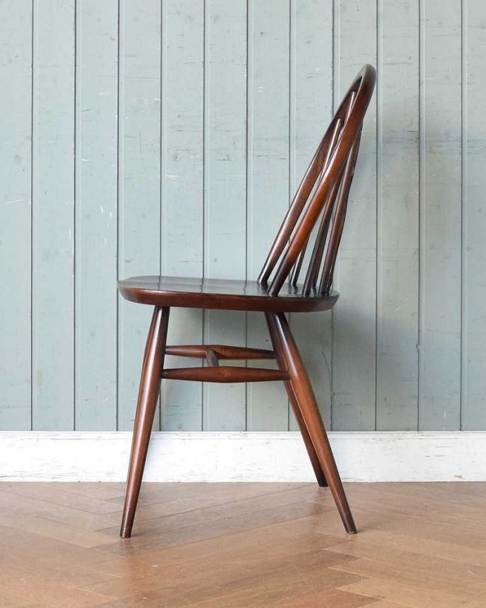 アーコールチェアの側面