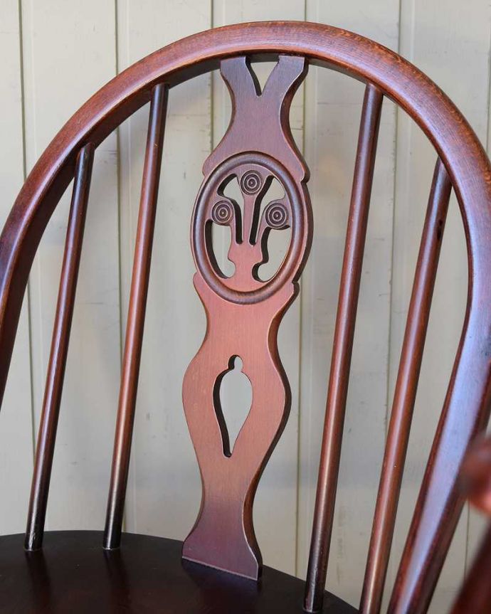 シスルバックチェアの背もたれ