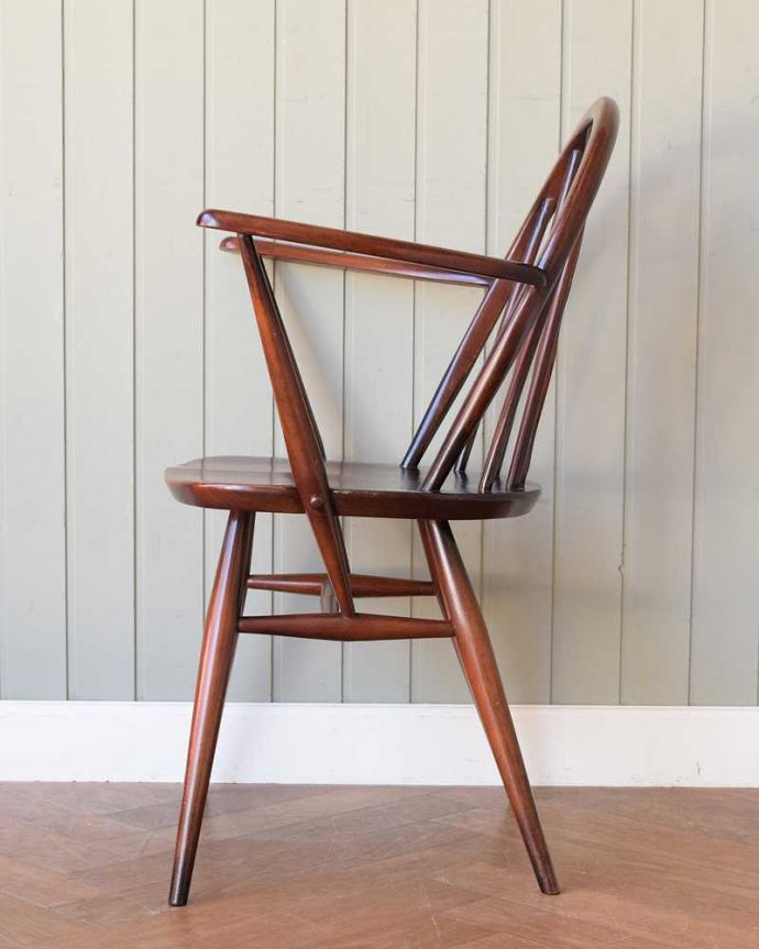 アーコールチェアの側面