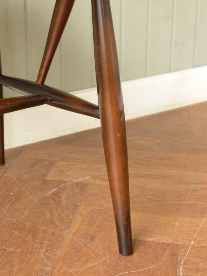 アーコールチェアの脚