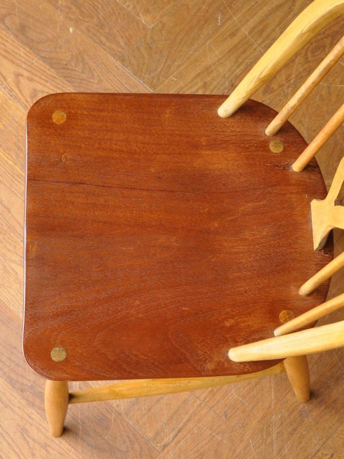 アーコールチェアの座面