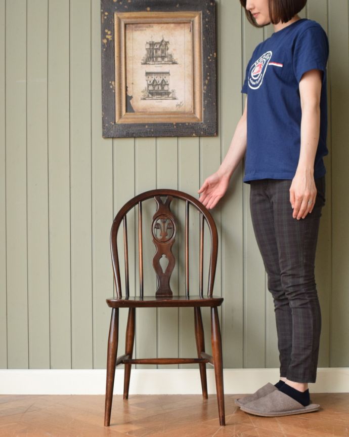 アーコールチェア　アンティーク チェア　アーコールのシスルバックチェア（アップルチョコ色・直線脚）。曲げ木の技術が活かされたアーコールアーコールらしく曲げ木の技術が活かされたアーコールチェア。(ear-18m-p)