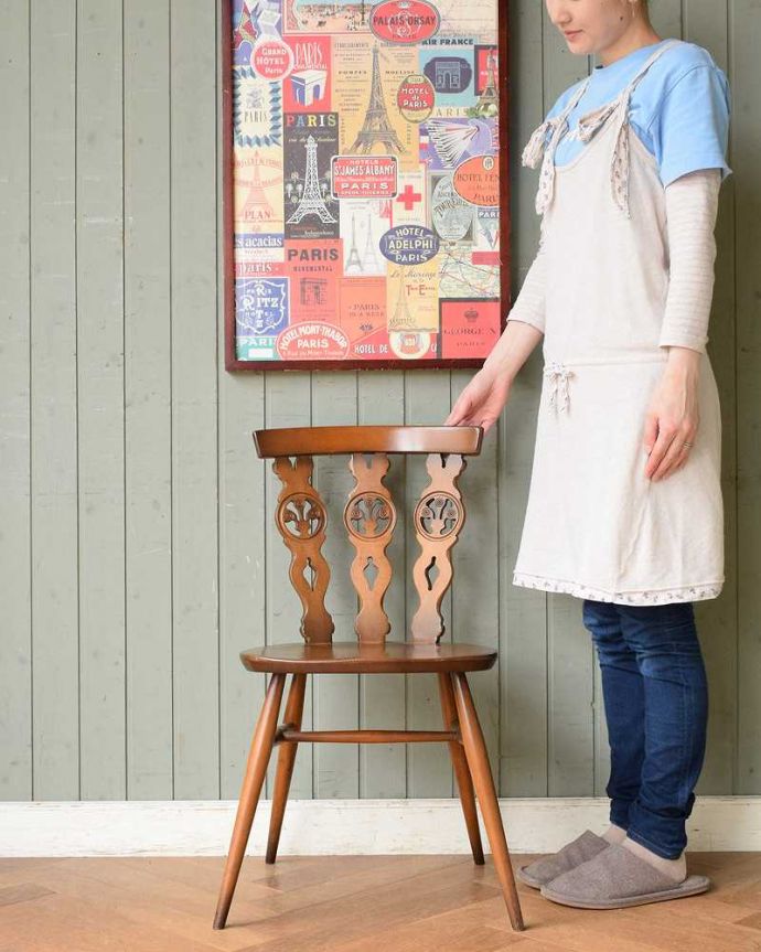 アーコールチェア アンティーク チェア アーコールのシスルバックチェア(カラメル色・ハの字脚・タグ付き)。華やかさNo.1のアーコールアンティークでしか見つけることが出来ないシスルバックチェアは、独創的なデザインでみんなを魅了する華やかさNo.1のアーコールです。(ear-19-kt)