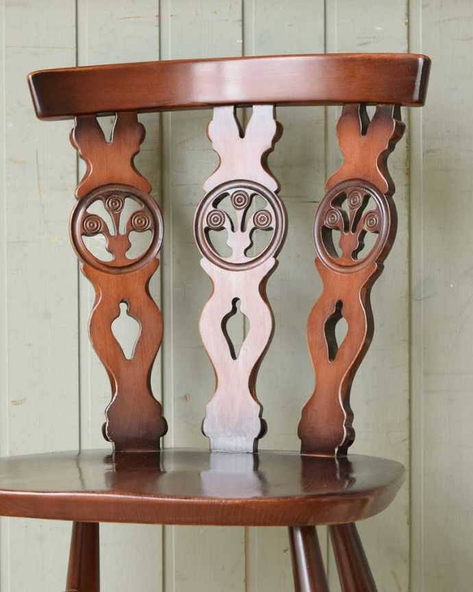 シスルバックチェアの背もたれ