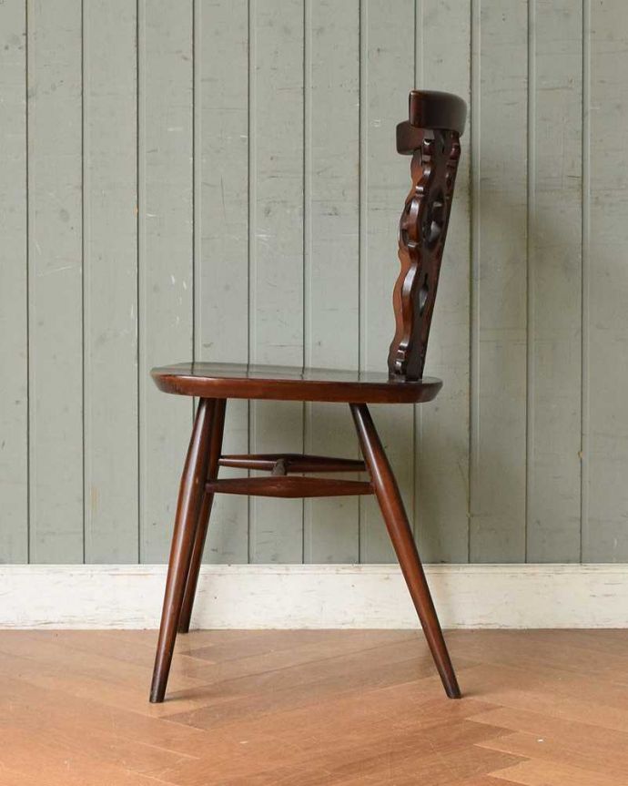 アーコールチェアの側面