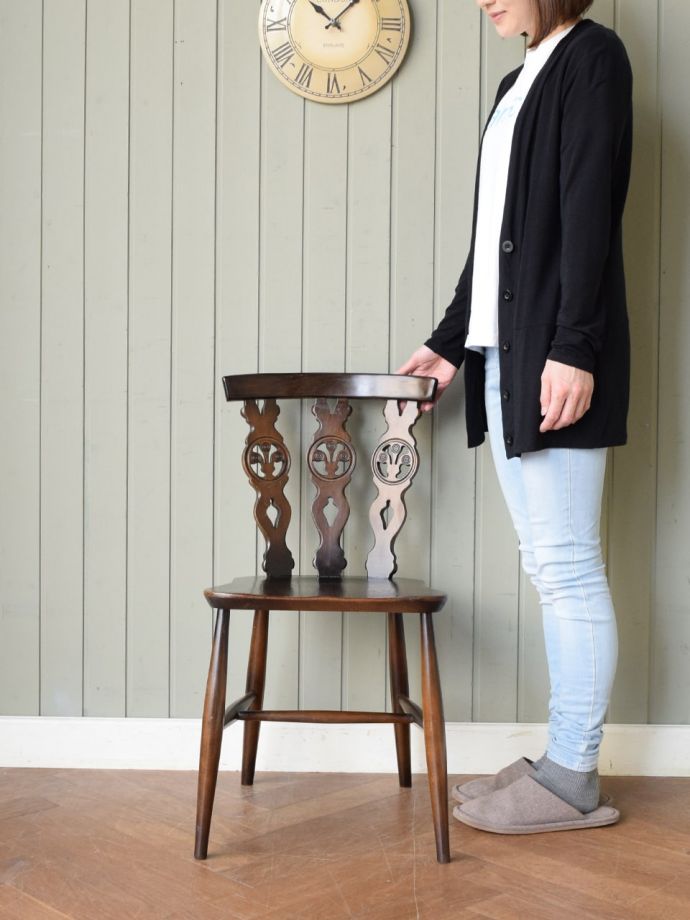 アーコールのシスルバックチェア