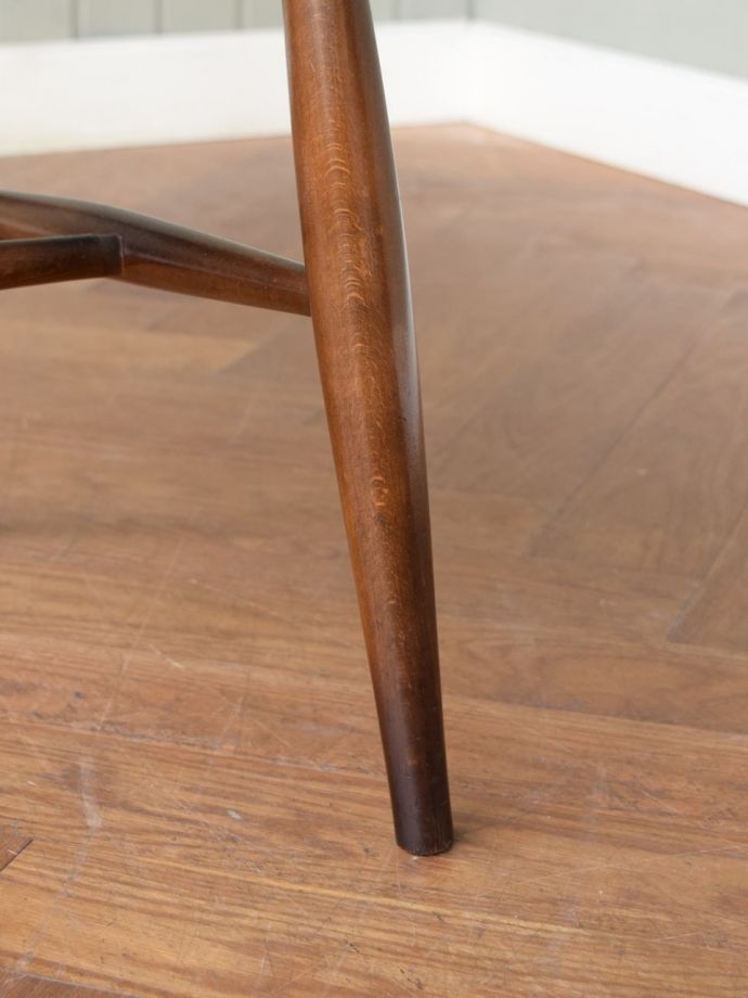 アーコールチェアの脚