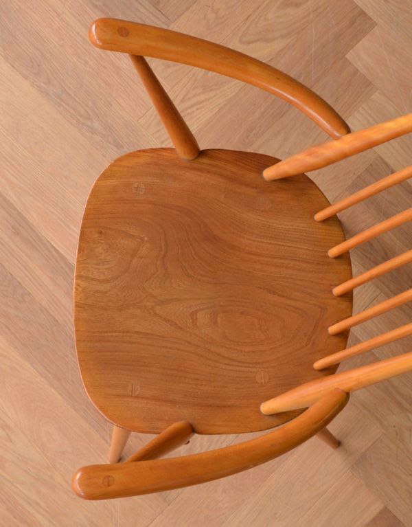 アーコールチェアの座面