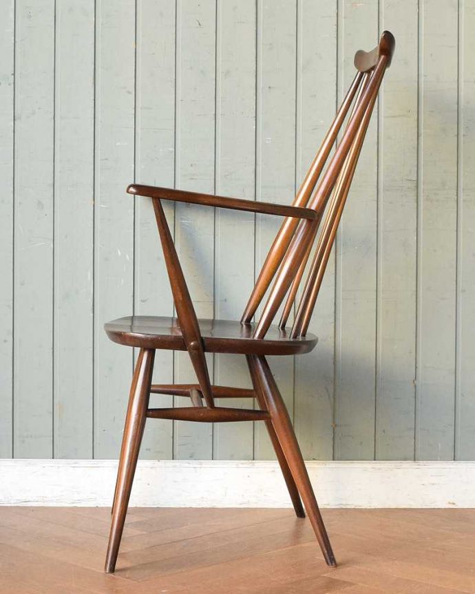 アーコールチェアの側面