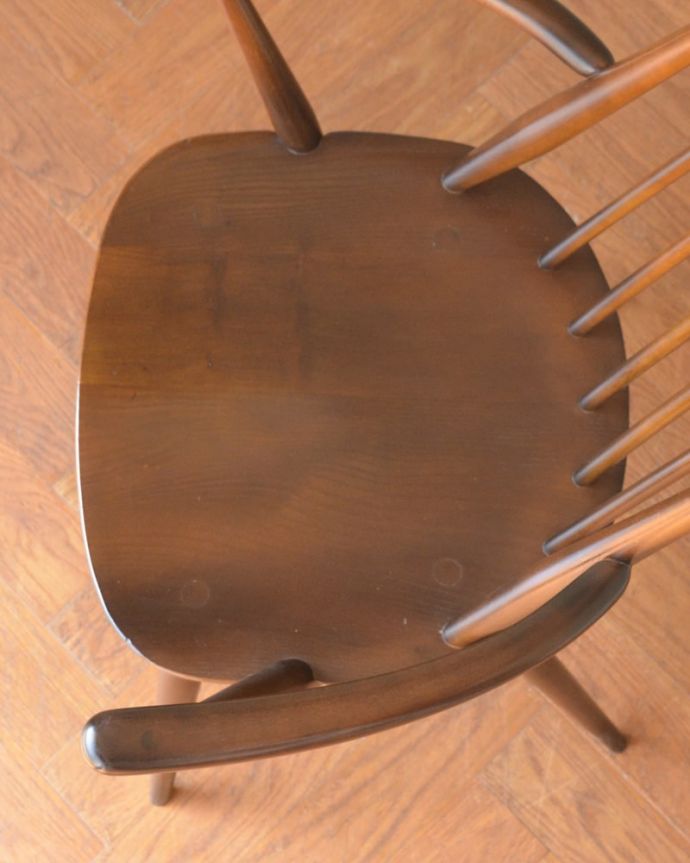 アーコールチェアの座面