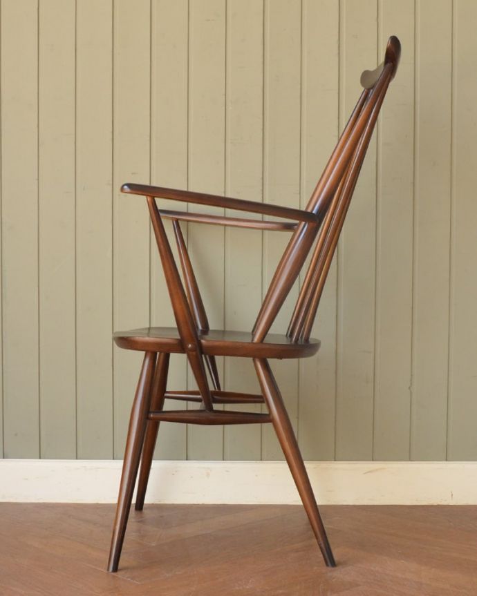 アーコールチェアの側面