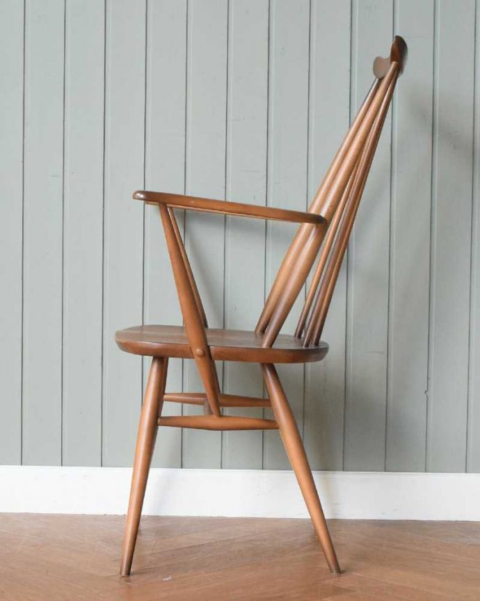 アーコールチェアの側面