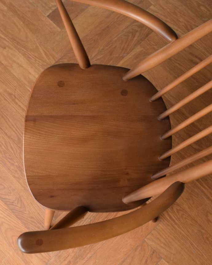 アーコールチェアの座面