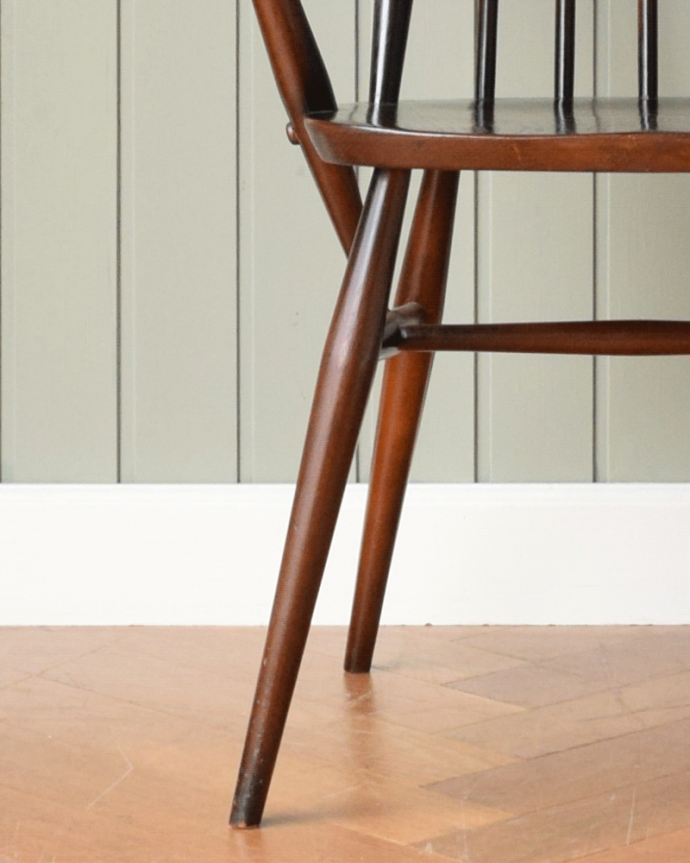 アーコールチェアの脚