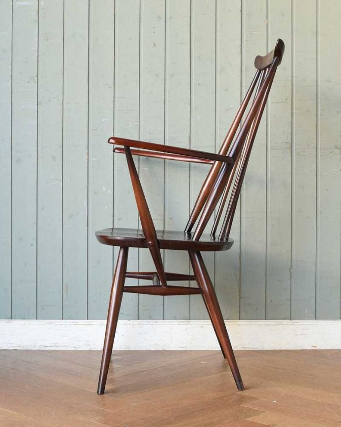 アーコールチェアの側面