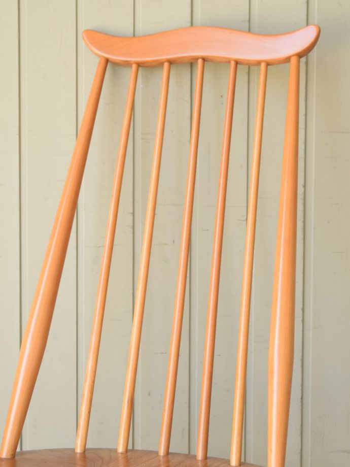 ゴールドスミスチェアの背もたれ