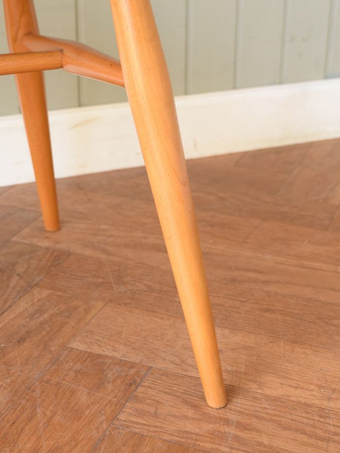 アーコールチェアの脚