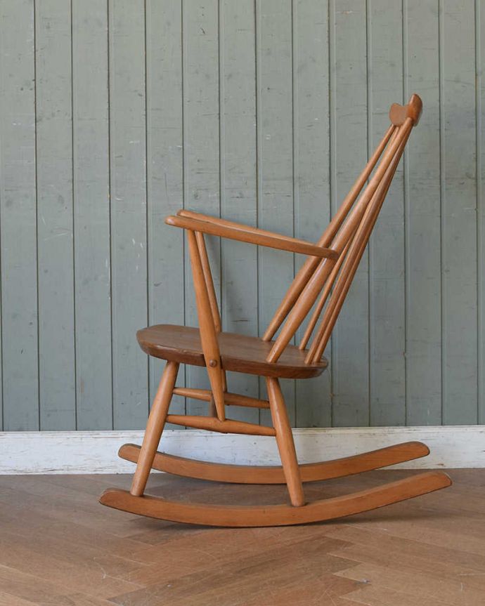 アーコールチェアの側面